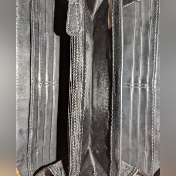 Coach Poppy Liquid Leather Continental Zip Around Wallet Black EUC - Picture 9 of 12